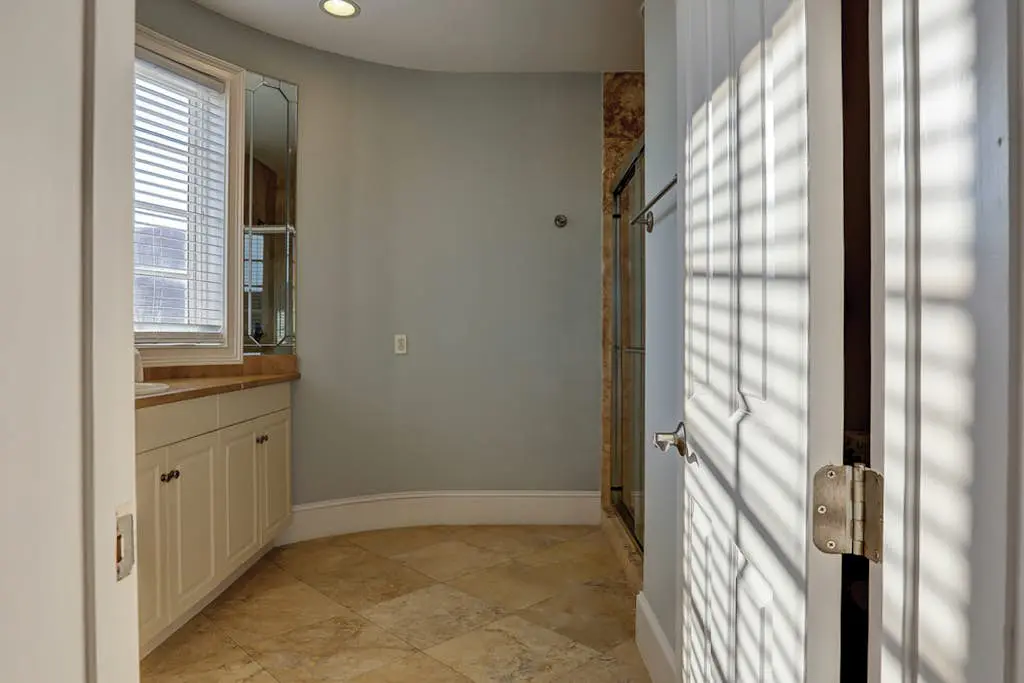 Ocean and Marsh View Home with private pool, dog friendly, beachfront