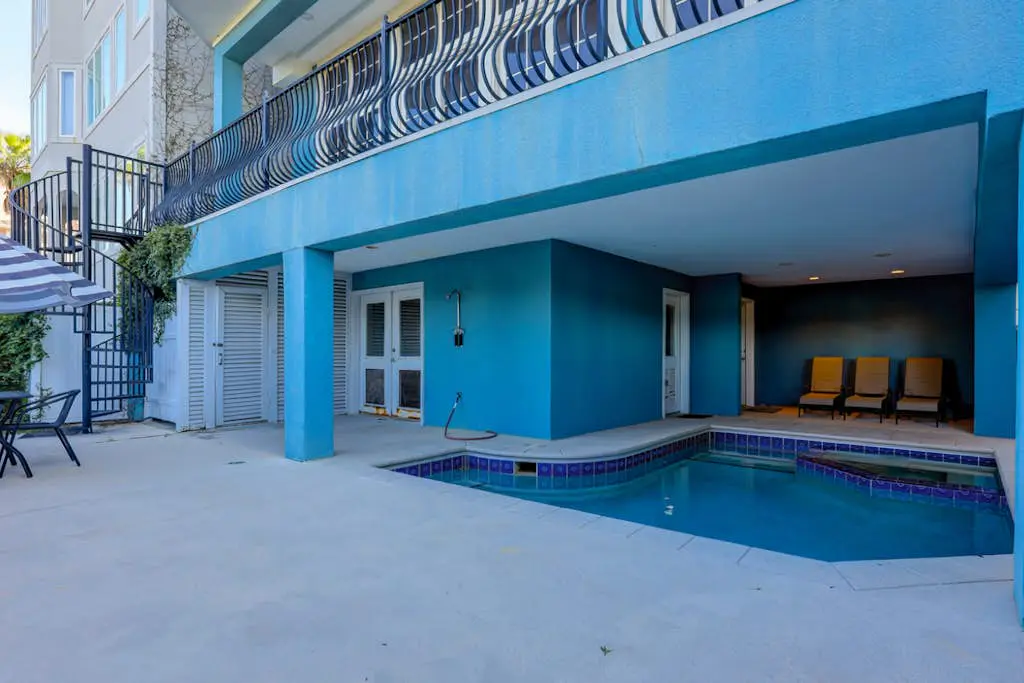 Ocean and Marsh View Home with private pool, dog friendly, beachfront