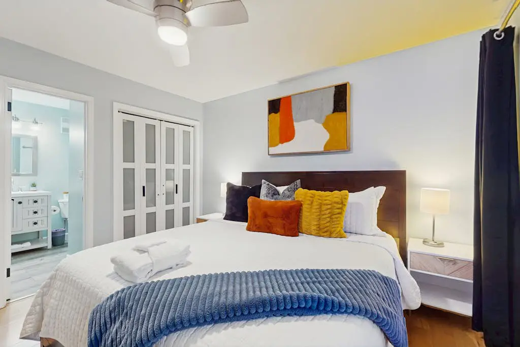 3rd Floor Condo with pools, tennis/pickleball courts, access to beach