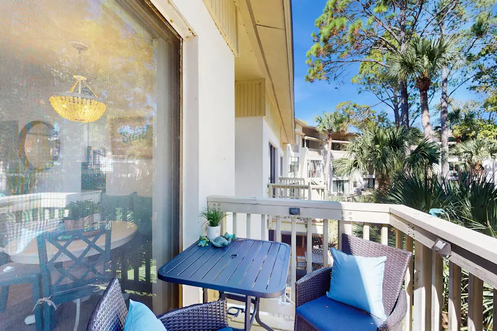Villa with a 2 outdoor pools, bike paths, and a short walk to Coligny Beach