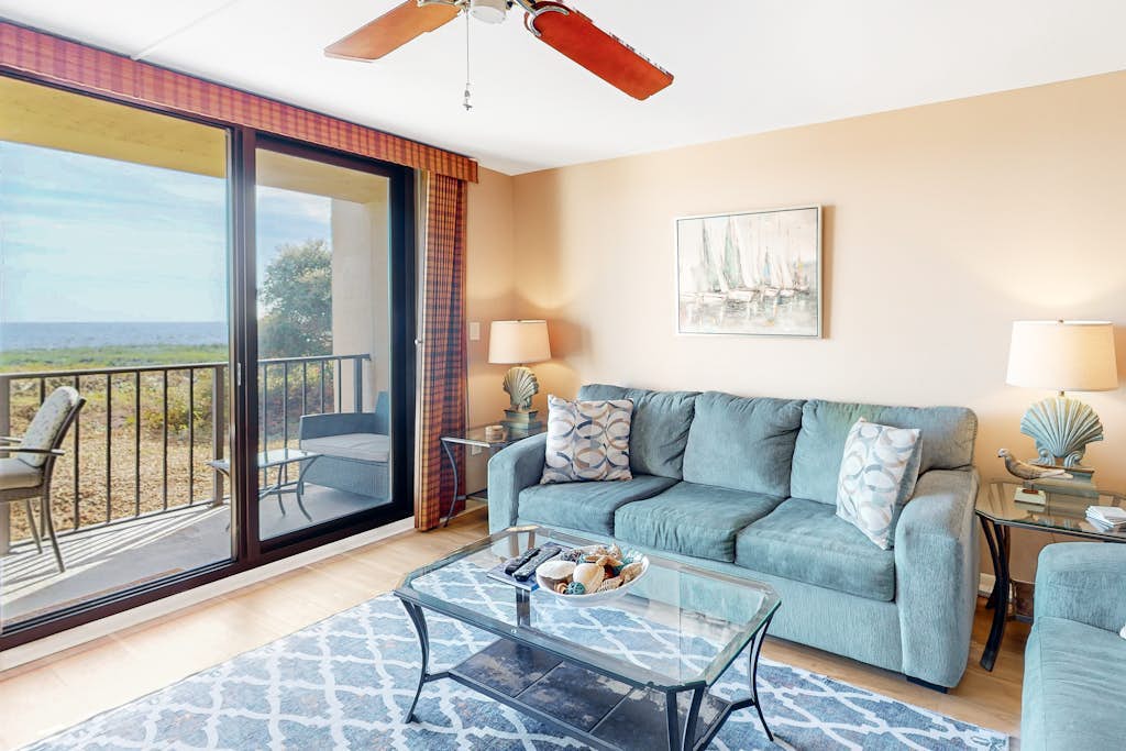 Upgraded condo on waterfront with pool, hot tub, & tennis access - near beach