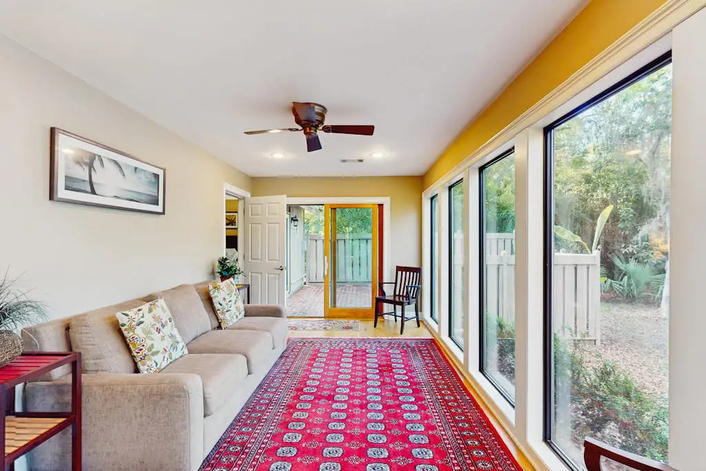 Beautifully renovated Sea Pines home with private hot tub & large outdoor space