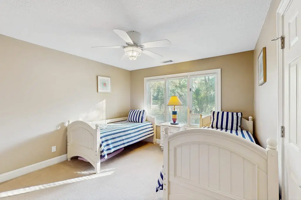Beautifully renovated Sea Pines home with private hot tub & large outdoor space
