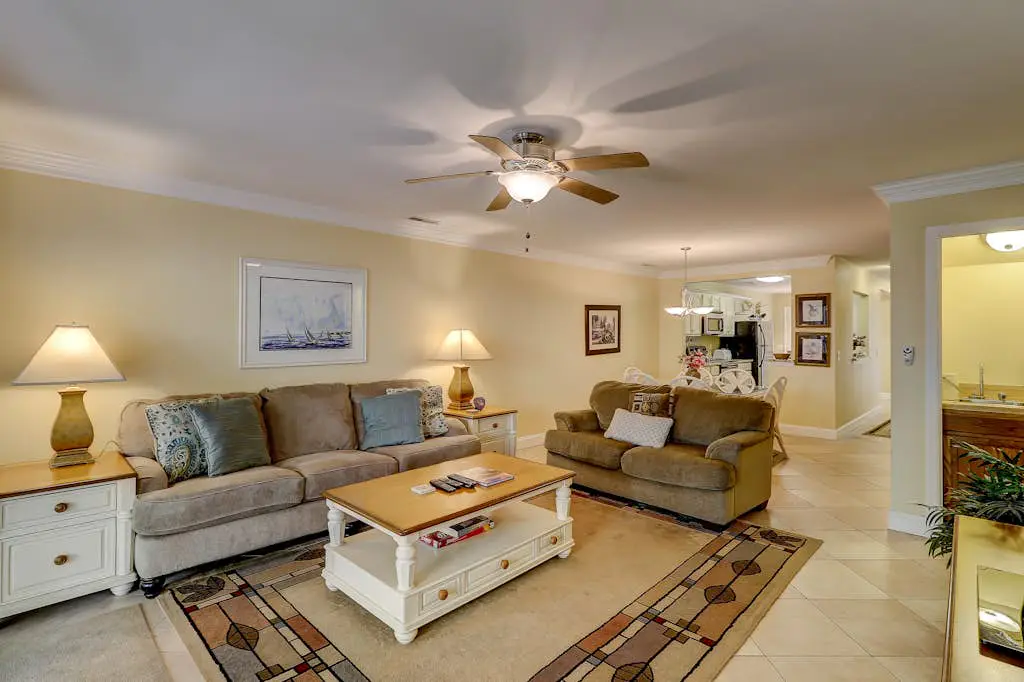 Beautifully remodeled villa w/ WiFi, inviting porch & balconies - walk to beach