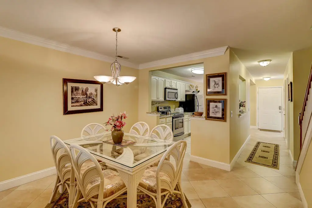 Beautifully remodeled villa w/ WiFi, inviting porch & balconies - walk to beach
