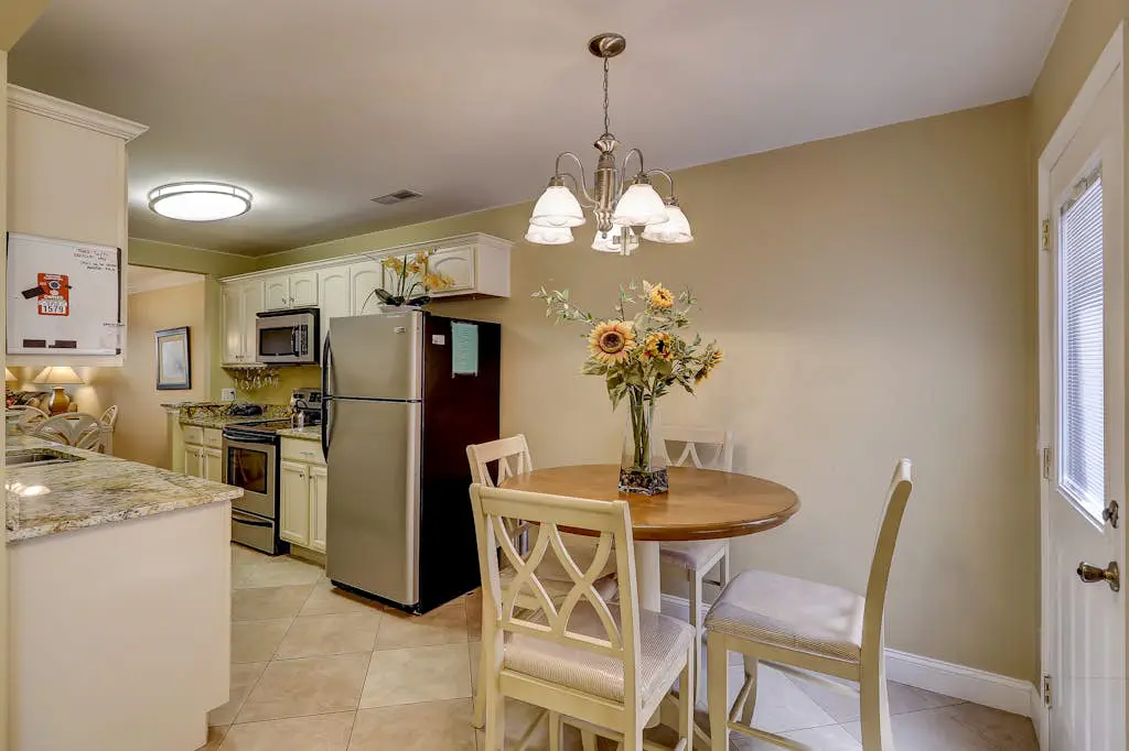 Beautifully remodeled villa w/ WiFi, inviting porch & balconies - walk to beach