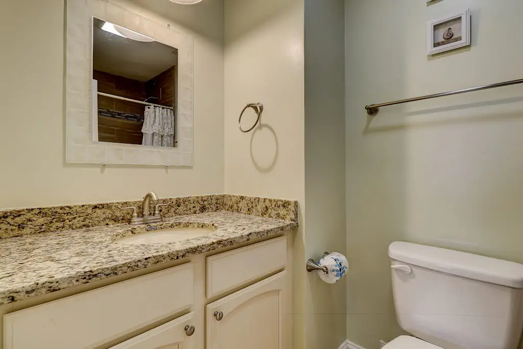 Beautifully remodeled villa w/ WiFi, inviting porch & balconies - walk to beach
