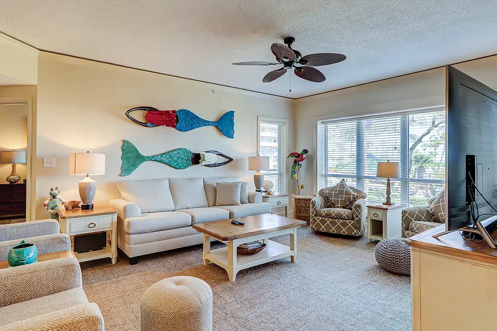 Stunning oceanfront villa with WiFi, pool & hot tub, private balcony
