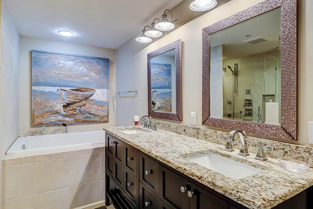 Stunning oceanfront villa with WiFi, pool & hot tub, private balcony