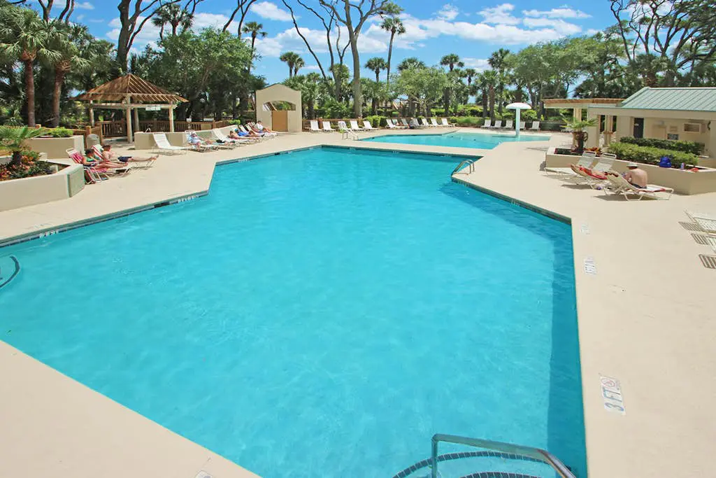 Stunning oceanfront villa with WiFi, pool & hot tub, private balcony