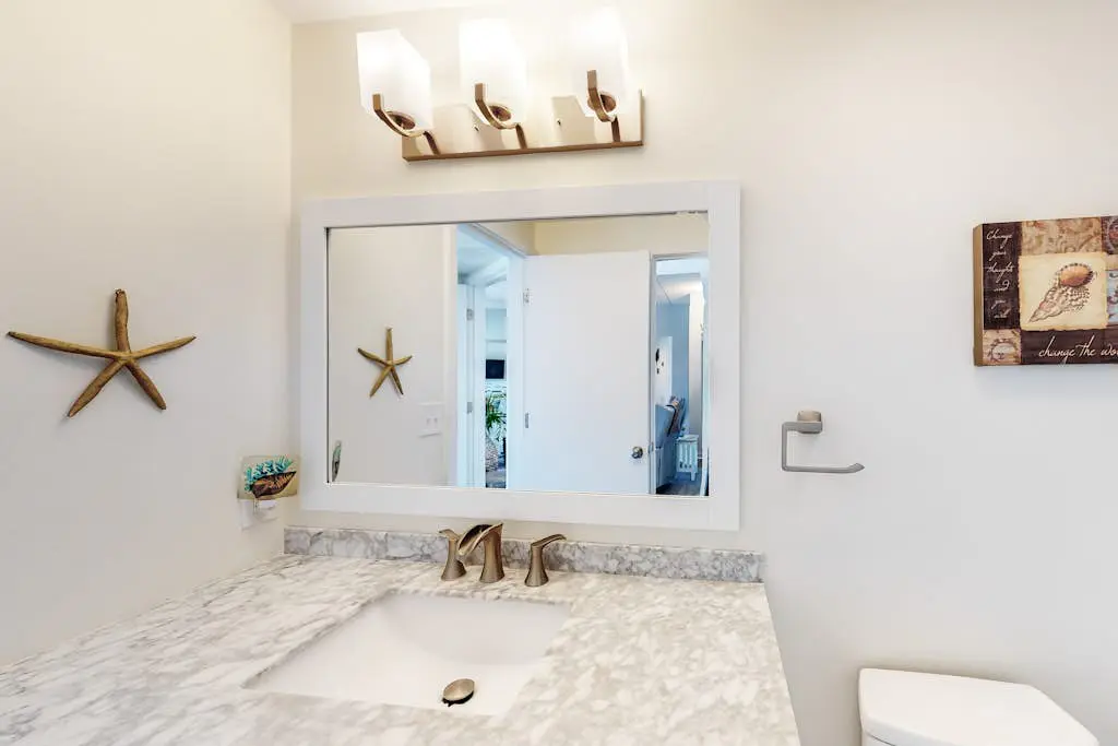 Beautifully remodeled villa near the beach with tennis, pickleball, & pool