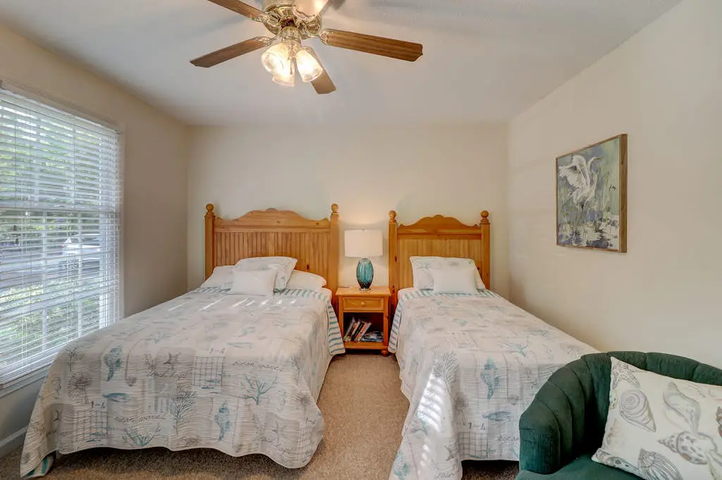 Incredible villa with pool and tennis access, central AC, and on-site golf