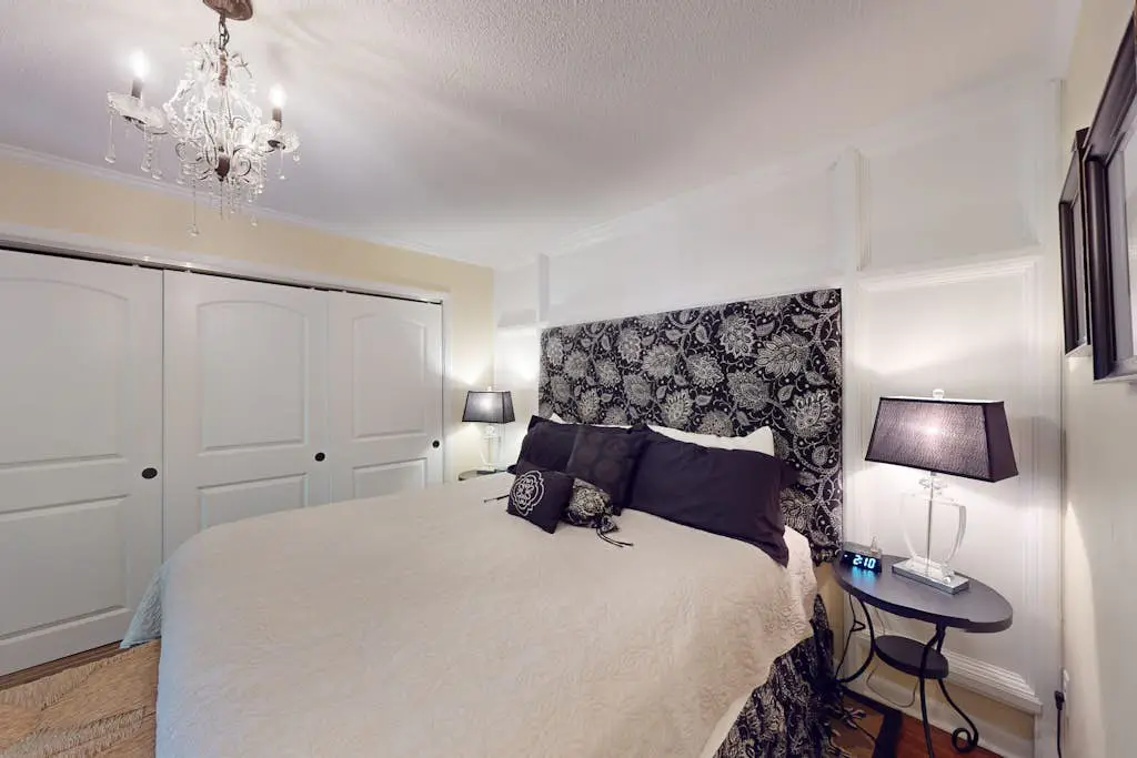 Spacious condo w/ shared pool and golf on-site Near the ocean