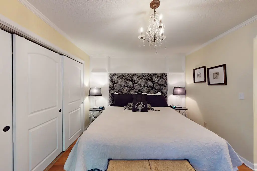 Spacious condo w/ shared pool and golf on-site Near the ocean