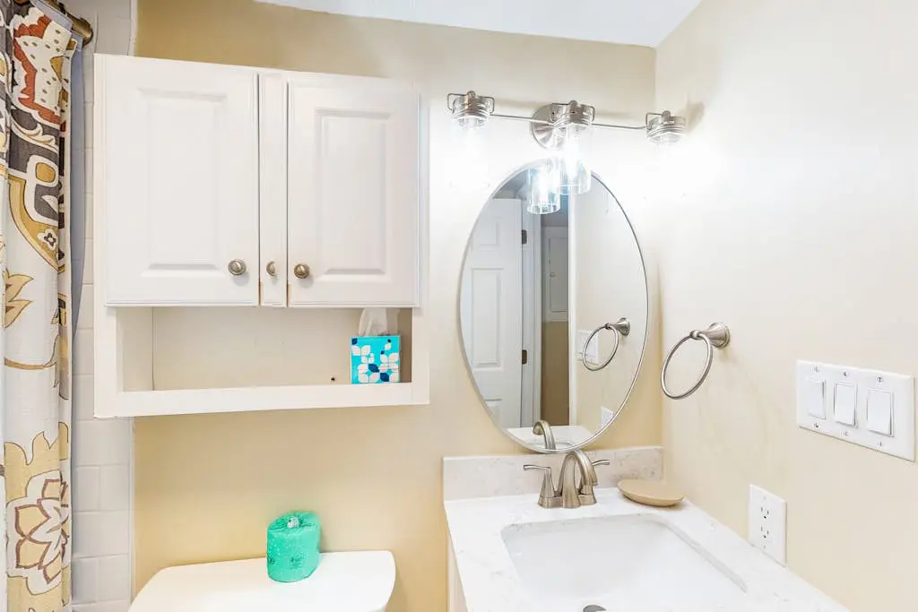 Coastal condo w/ a shared pool - steps to the beach Near shopping