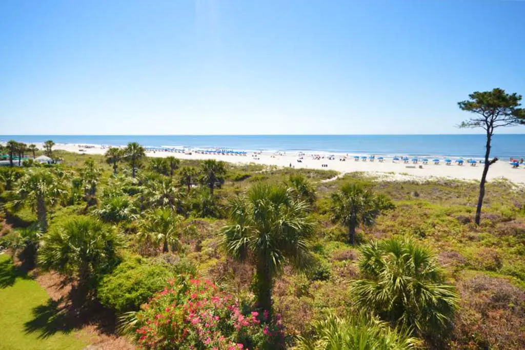 Newly-renovated  getaway in North Forest beach w/ oceanfront views
