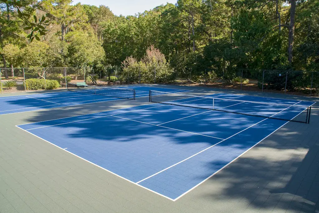 Retreat w/ panoramic lagoon views, shared pool, golf courses & tennis courts