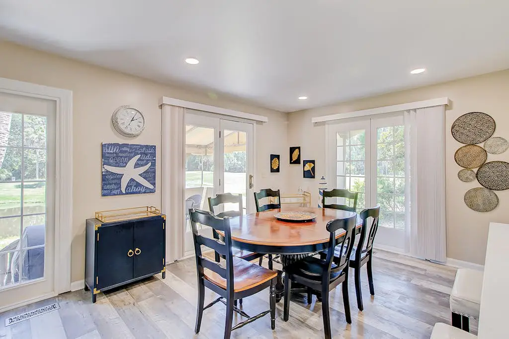 Newly-renovated condo w/ lagoon views, shared pool, & tennis courts