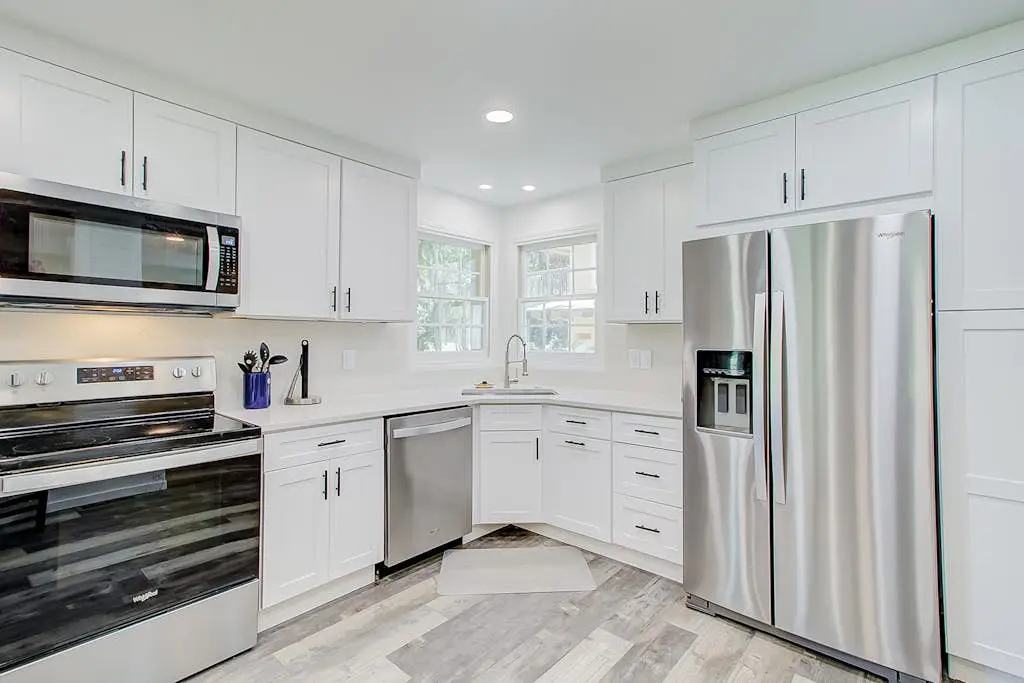 Newly-renovated condo w/ lagoon views, shared pool, & tennis courts