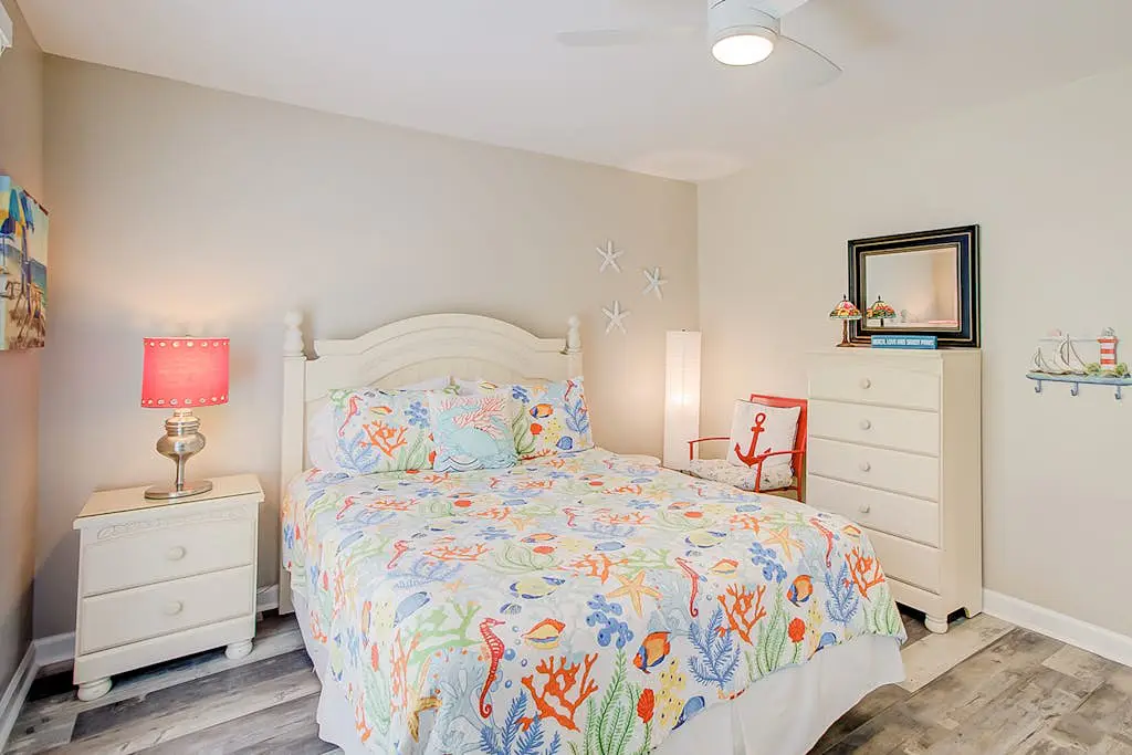 Newly-renovated condo w/ lagoon views, shared pool, & tennis courts