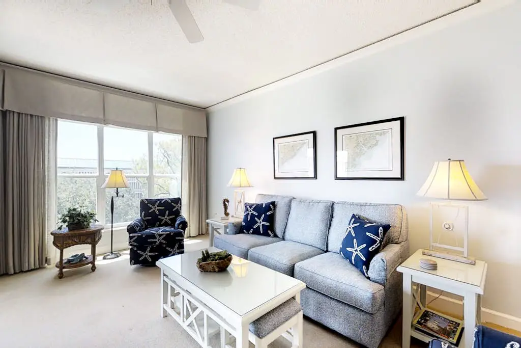 Coastal condo on the beach w/ panoramic views, beach access & a shared pool