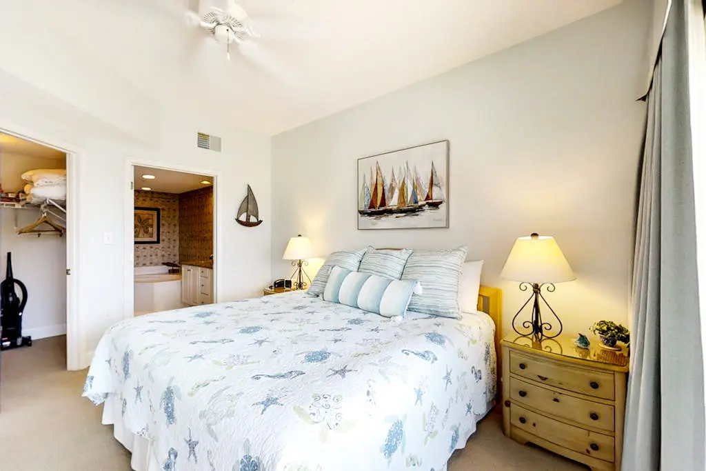 Coastal condo on the beach w/ panoramic views, beach access & a shared pool