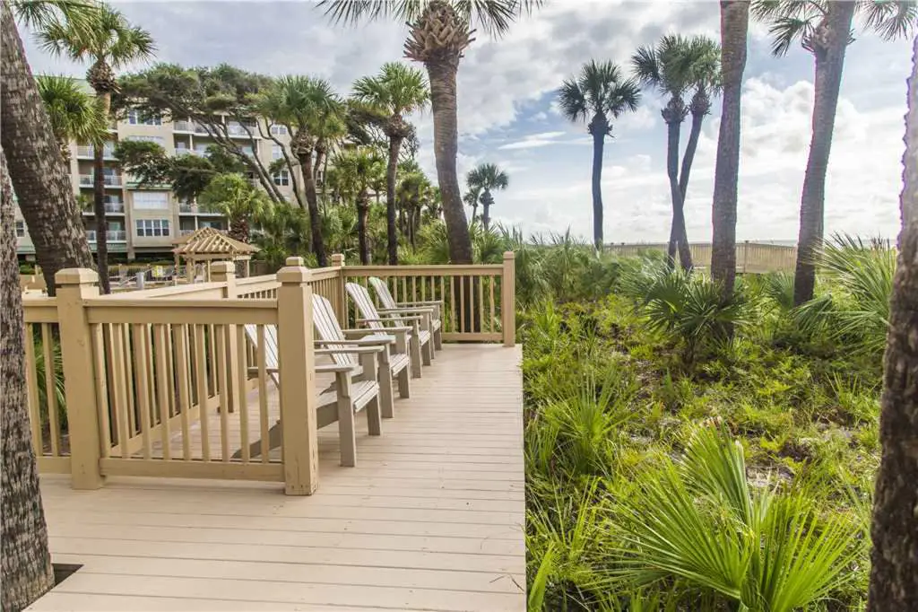 Coastal condo on the beach w/ panoramic views, beach access & a shared pool