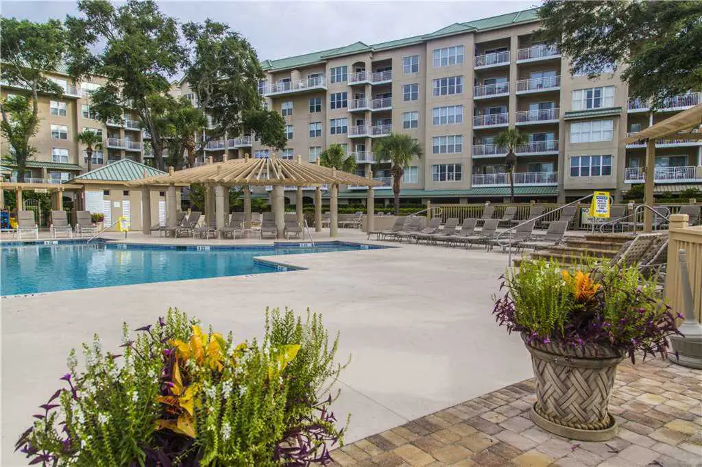 Coastal condo on the beach w/ panoramic views, beach access & a shared pool