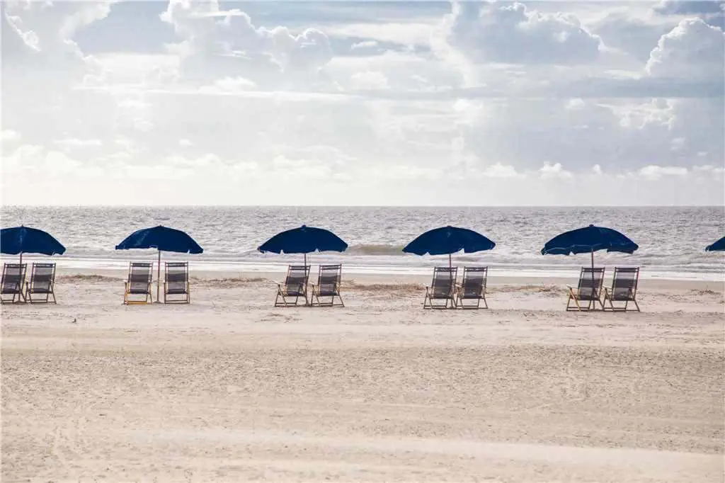 Coastal condo on the beach w/ panoramic views, beach access & a shared pool