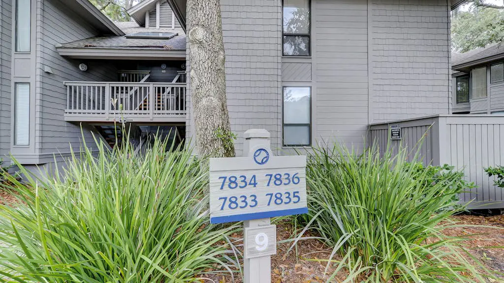 Family-Friendly Condo w/Free WiFi, Covered Porch, Washer/Dryer, and Shared Pool