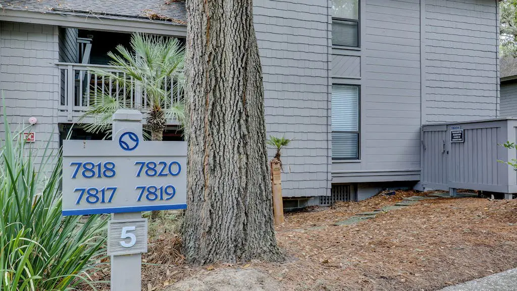 Family-Friendly Condo w/Free WiFi, Covered Porch, Washer/Dryer, and Shared Pool
