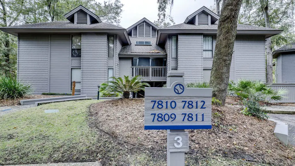 Family-Friendly Condo w/Free WiFi, Covered Porch, Washer/Dryer, and Shared Pool