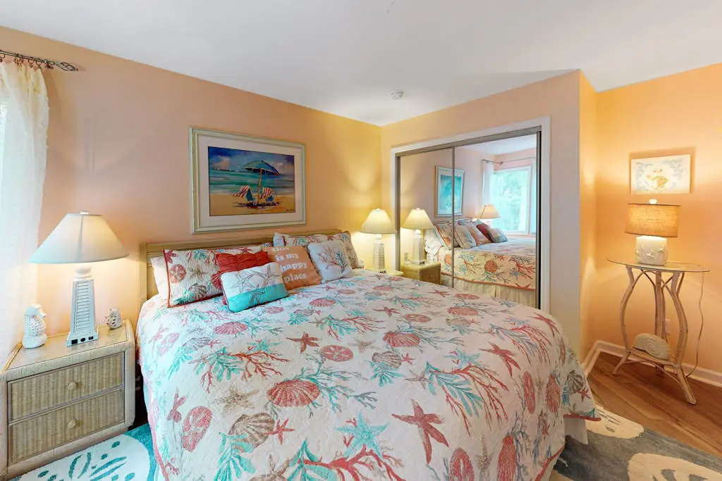 Island Bliss Near the Beach W/ Golf On-Site, Shared Pool/Hot Tub & Private Deck