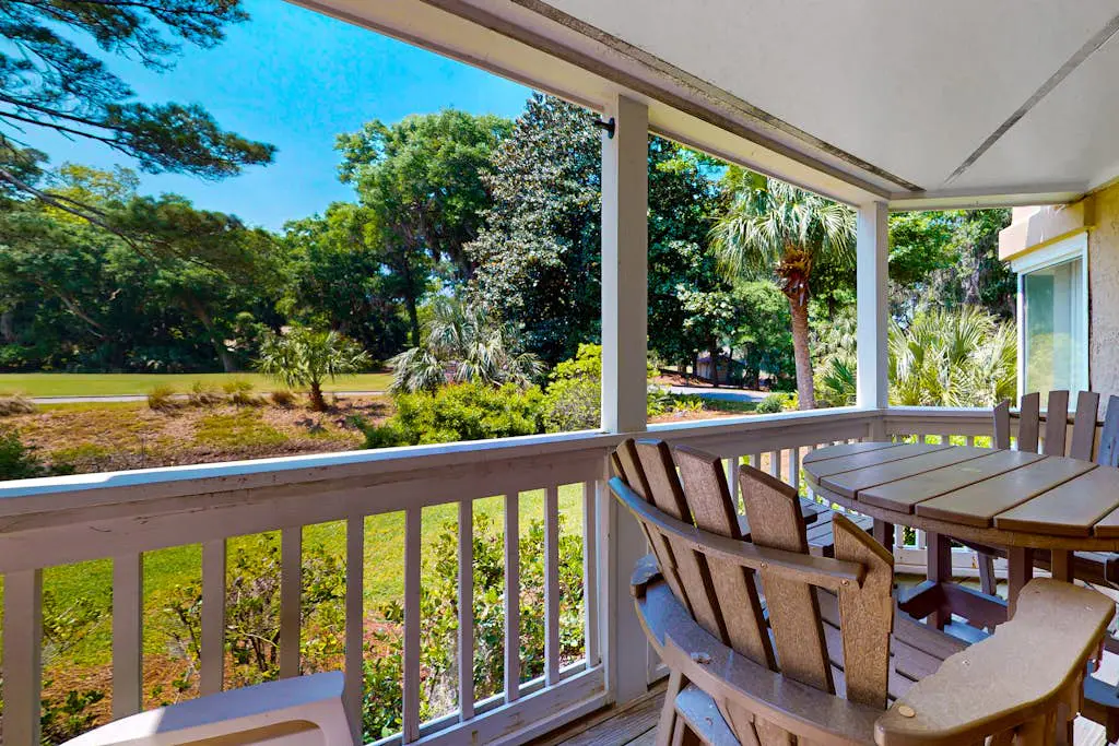 Island Bliss Near the Beach W/ Golf On-Site, Shared Pool/Hot Tub & Private Deck