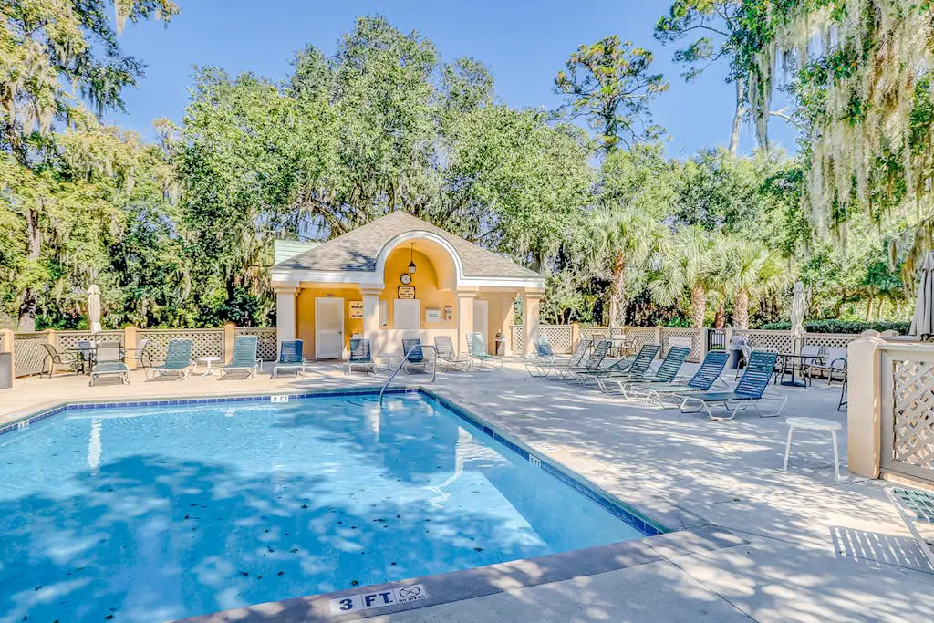 Island Bliss Near the Beach W/ Golf On-Site, Shared Pool/Hot Tub & Private Deck