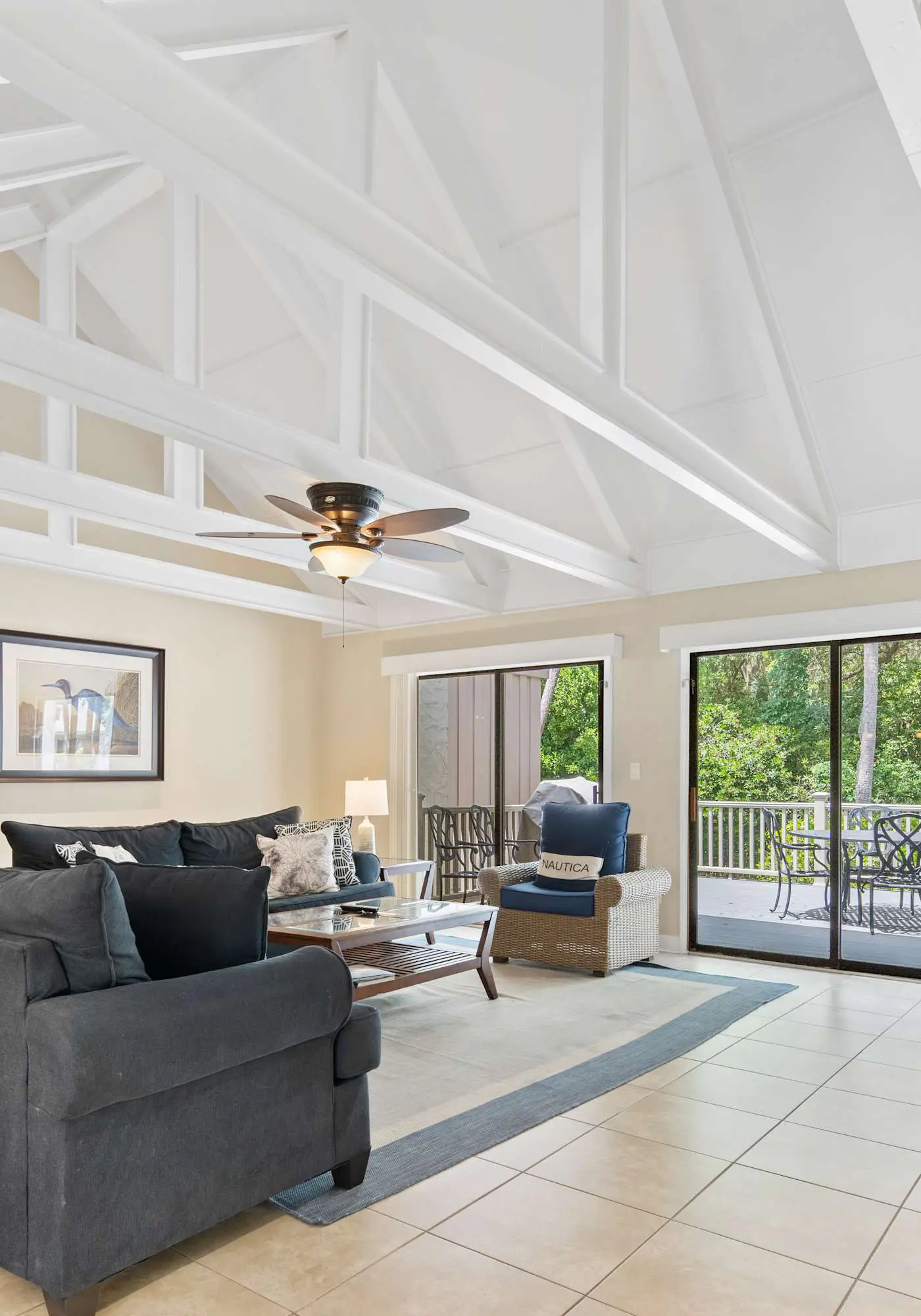 Family-friendly condo w/ a furnished deck & shared pools - near golf & shops