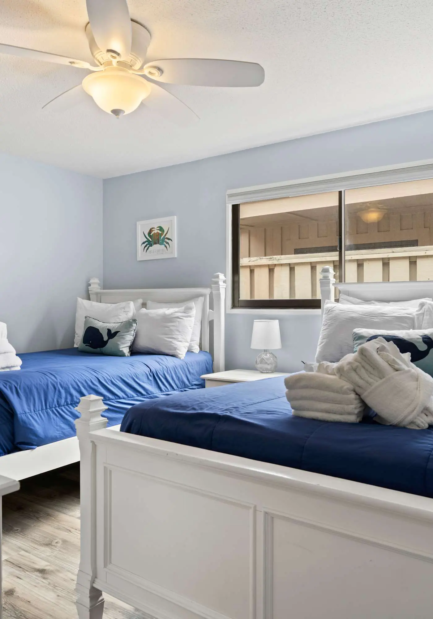 Family-friendly condo w/ a furnished deck & shared pools - near golf & shops