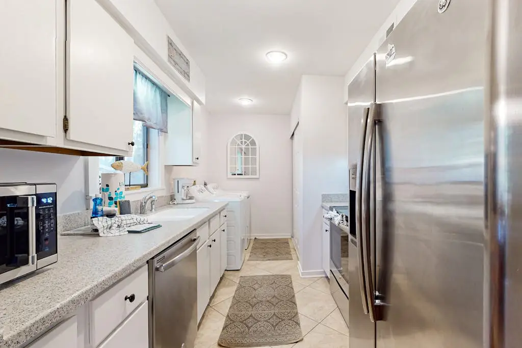 Dog-friendly villa w/ lagoon views & an updated interior - near beach & pools