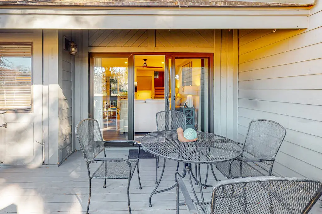 Beautiful Home On George Fazio Golf Course Close to the Beach