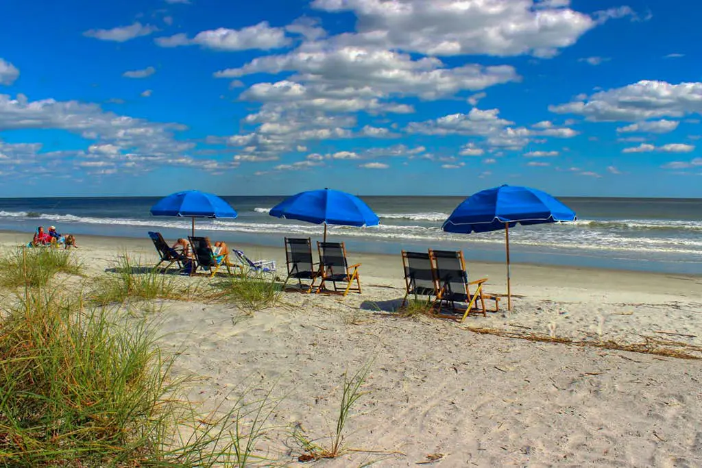 Beautiful Home On George Fazio Golf Course Close to the Beach