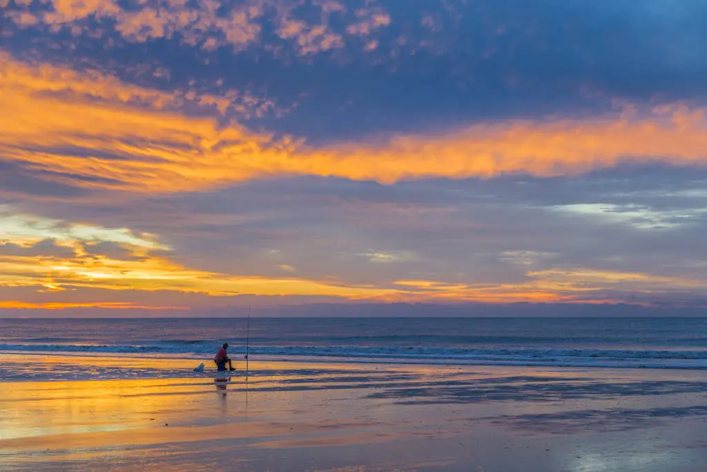 Charming, family-friendly condo w/ private deck - close to golf & the beach