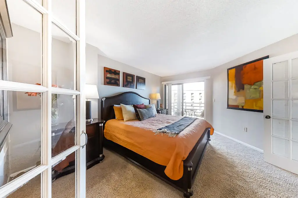 Family-friendly home w/ an ocean view + shared pool & hot tub - near the beach
