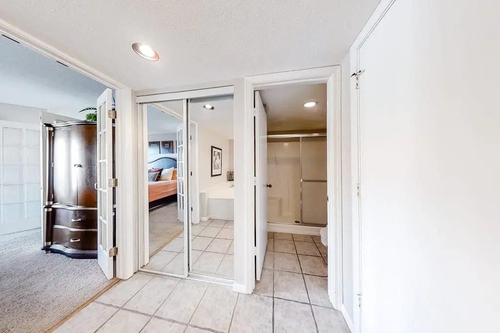 Family-friendly home w/ an ocean view + shared pool & hot tub - near the beach