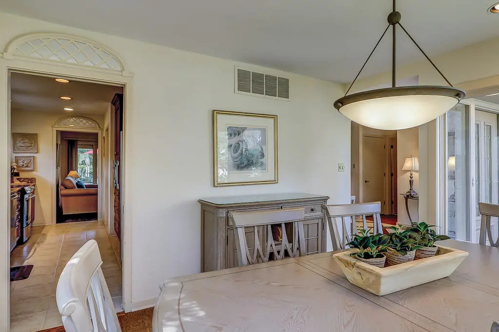 Charming 3 bedroom 3 1/2 bath home in beautiful Sea Pines.