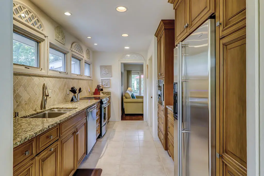 Charming 3 bedroom 3 1/2 bath home in beautiful Sea Pines.