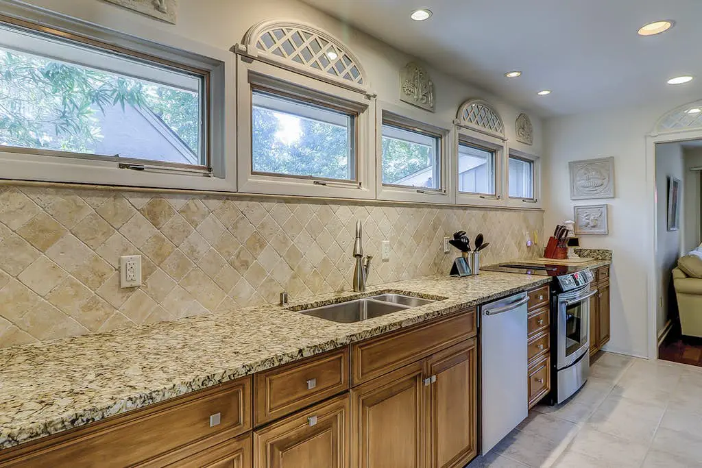 Charming 3 bedroom 3 1/2 bath home in beautiful Sea Pines.