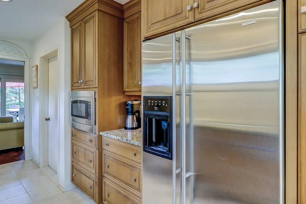 Charming 3 bedroom 3 1/2 bath home in beautiful Sea Pines.