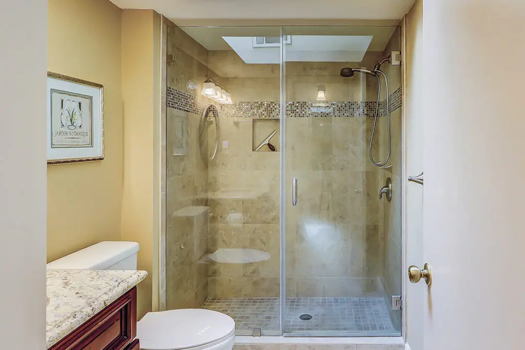 Charming 3 bedroom 3 1/2 bath home in beautiful Sea Pines.