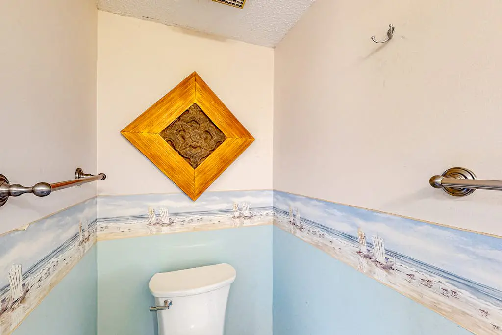Lovely Condo with Shared Pool & Tennis Dogs Welcome