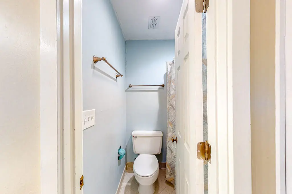 Lovely Condo with Shared Pool & Tennis Dogs Welcome
